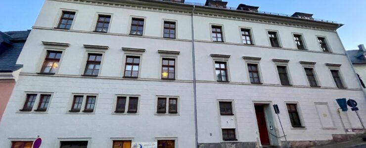 Geräumige und gemütliche 2 Raum DG WE in der Annaberg Innenstadt unweit des Marktes