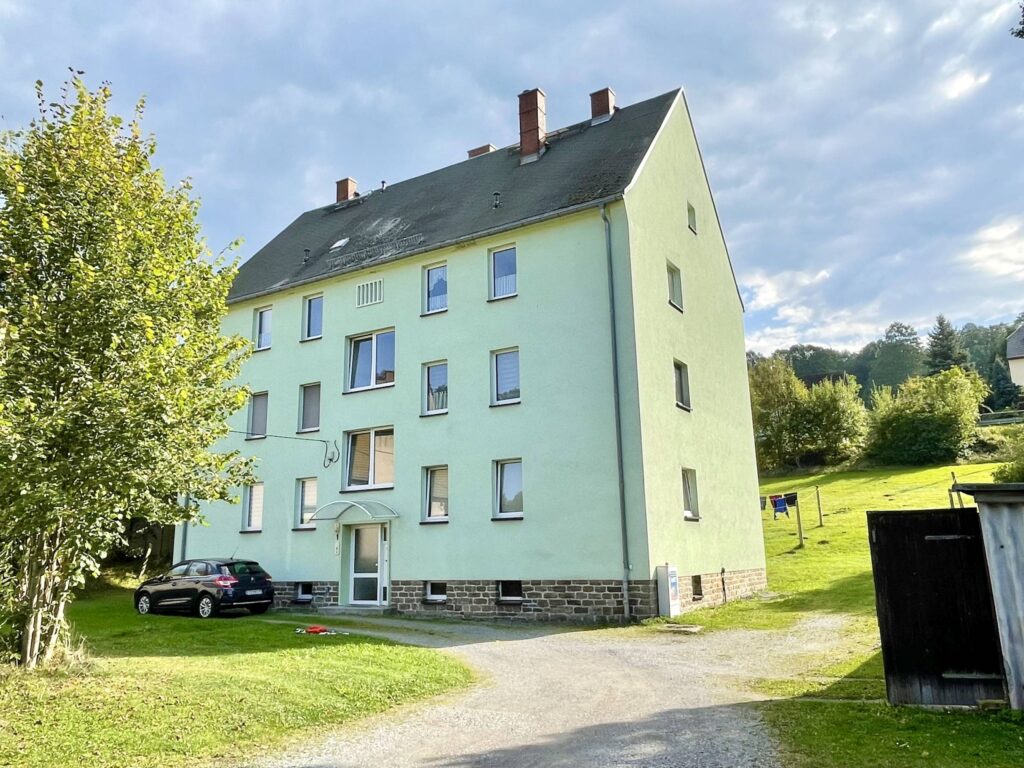 MFH saniert (6 WE vollvermietet) mit Garagen und Gartengrundstück in Grünhainichen OT Borstendorf