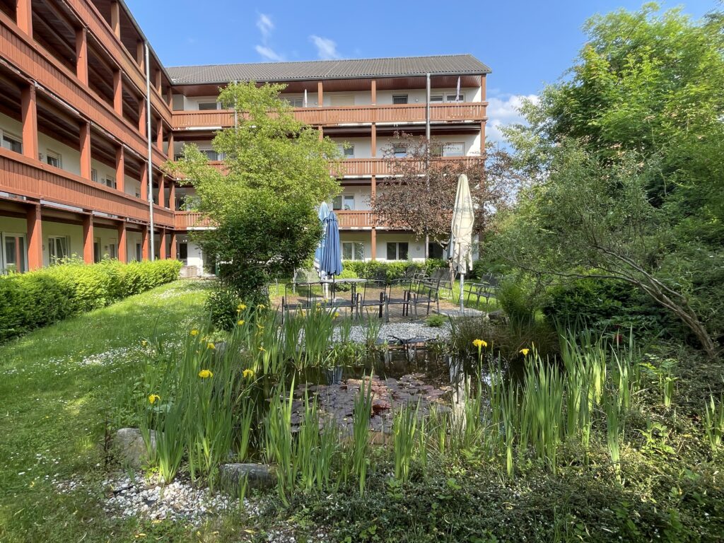 Helle u. gepflegte 2 und 3 Raum WE mit Balkon o. Terrasse im barrierefreien Betreuten Wohnen – Am Austelpark in Zwönitz