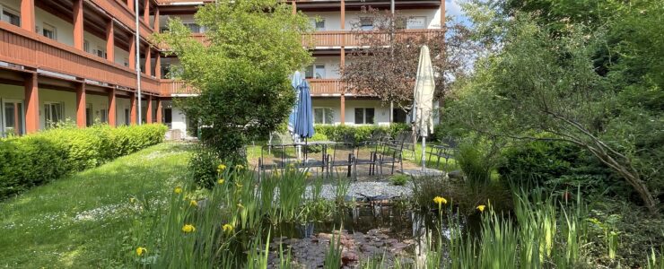 Helle u. gepflegte 2 und 3 Raum WE mit Balkon o. Terrasse im barrierefreien Betreuten Wohnen – Am Austelpark in Zwönitz