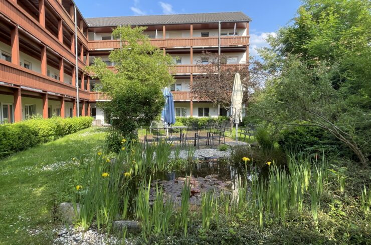 Helle u. gepflegte 2 und 3 Raum WE mit Balkon o. Terrasse im barrierefreien Betreuten Wohnen – Am Austelpark in Zwönitz