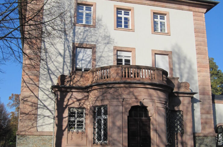 Büro-/Praxis-/Lagerfläche 2 Räume 51,35 qm sowie ein weiteres Büro mit ca. 20 qm in Denkmalvilla (Wohn- und Bürohaus) am Stadtpark