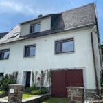 Großzügige und umfangreich sanierte Doppelhaushälfte mit neuer Heizung, Carport und Obstgarten in sehr ruhiger, idyllischer Wohnlage von Wolkenstein