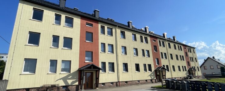 Schöne, umfangreich renovierte 3-Raum WE mit Tageslichtbad und tollem Ausblick ins Erzgebirge